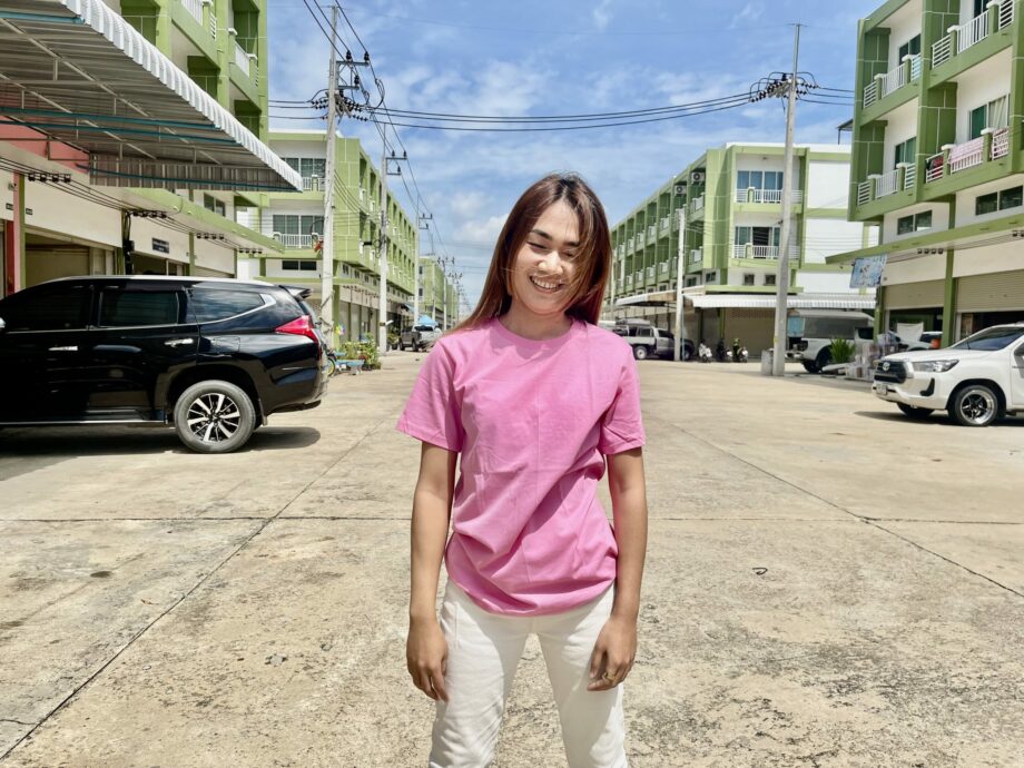 เสื้อคอกลมเสื้อสีชมพู เสื้อใส่สบายผ้าดี 2022 ราคาถูก ถูกที่สุดในประตูน้ำ