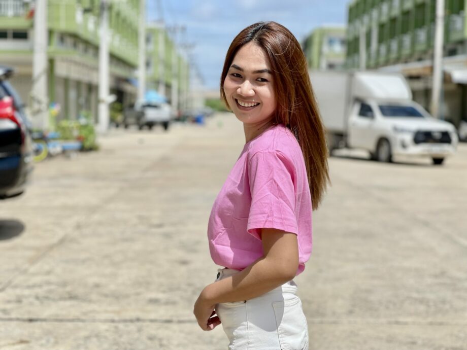 เสื้อคอกลมเสื้อสีชมพู เสื้อใส่สบายผ้าดี 2022 ราคาถูก ถูกที่สุดในประตูน้ำ
